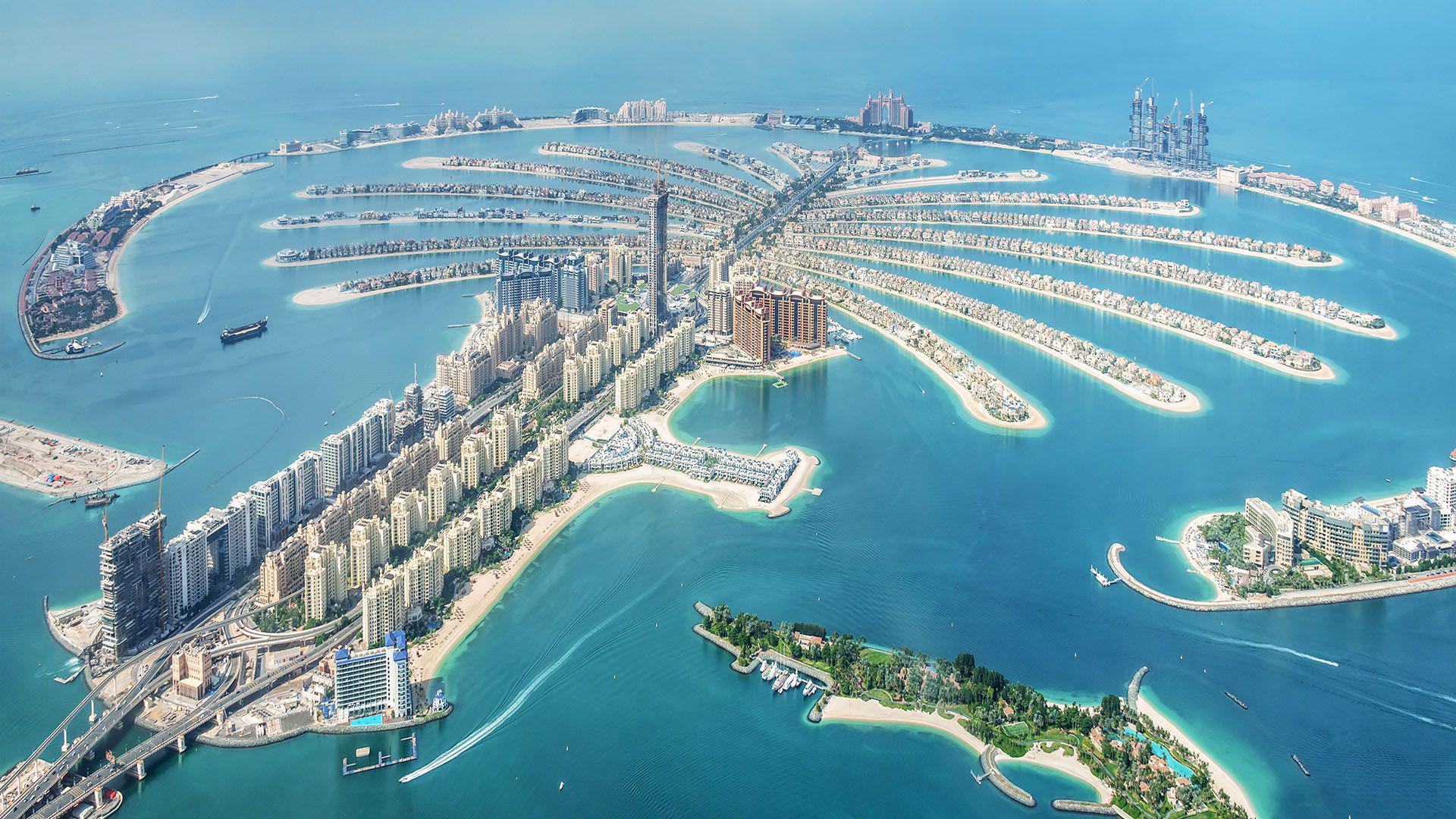 dubai-palm-jumeirah-island-shutterstock_1291548640.jpg_3ab124c2b9.jpg