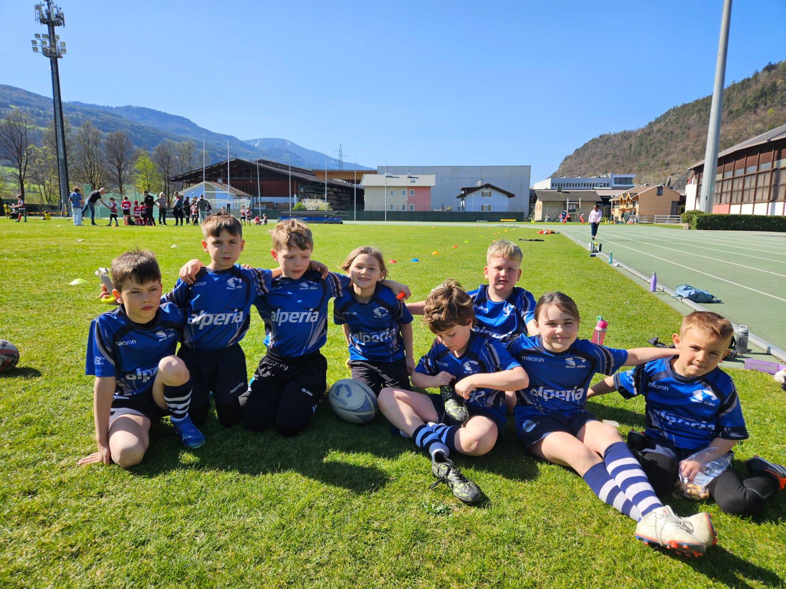 merano rugby foto di gruppo.jpg