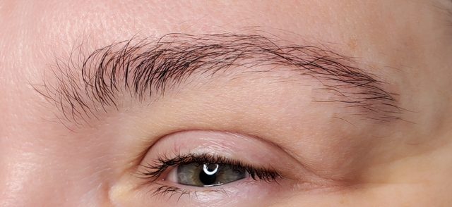 before_tracey_eyebrows_-768x353-1675414760319.png