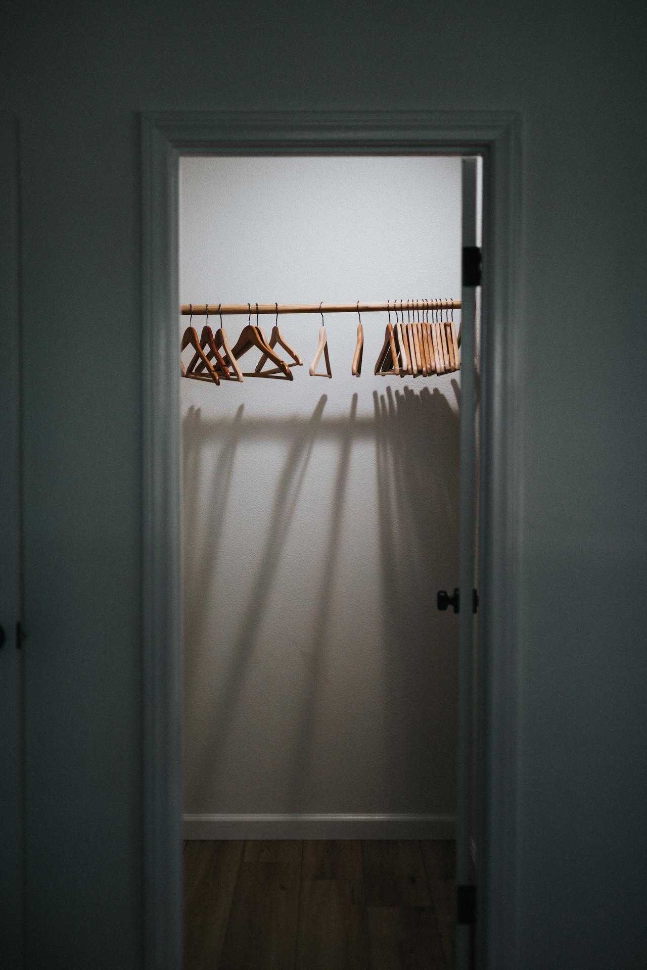 6 Common mistakes I find during a closet edit and how to fix them.
