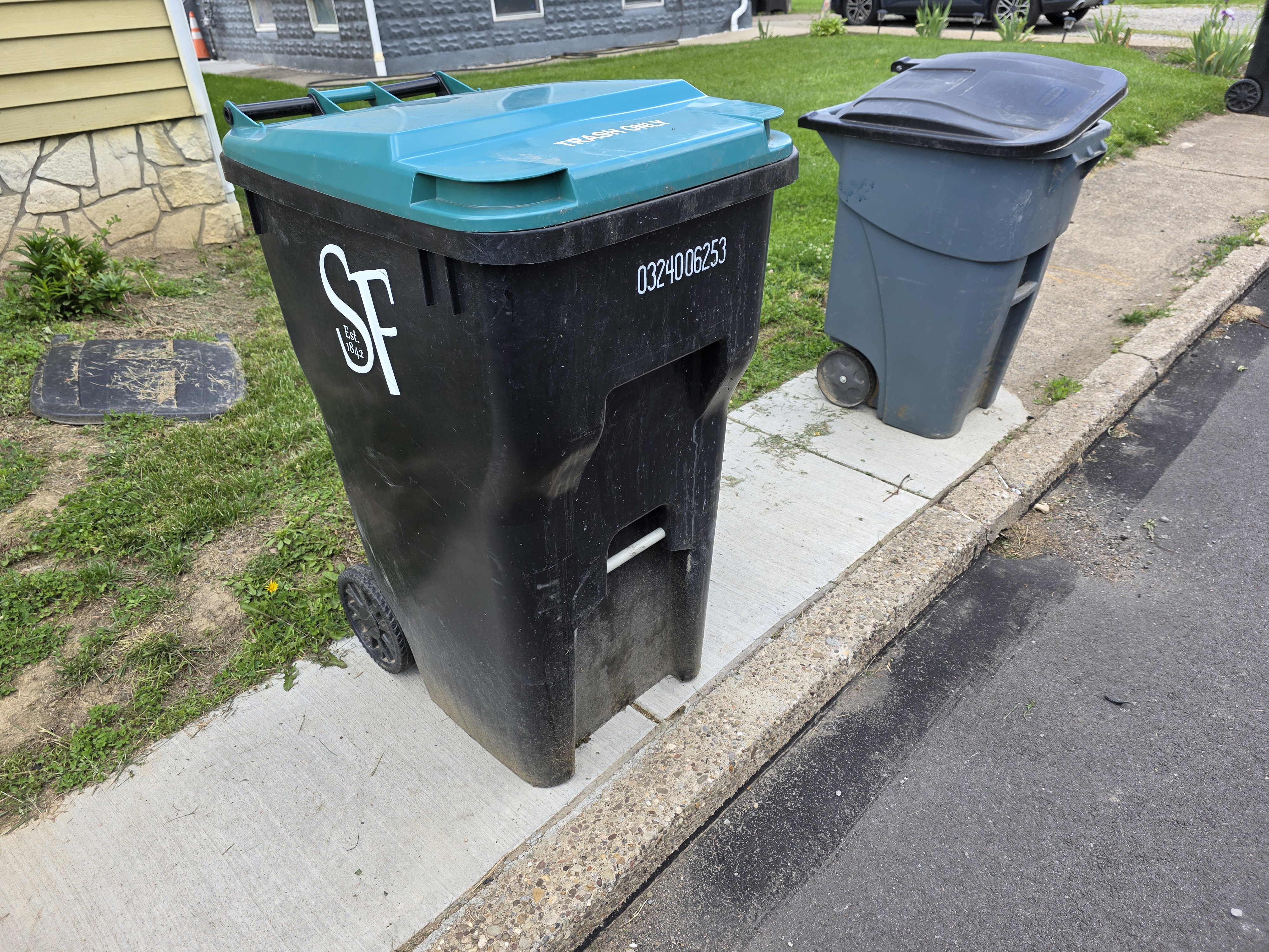 Ordrly service in action - neighborhood pickup