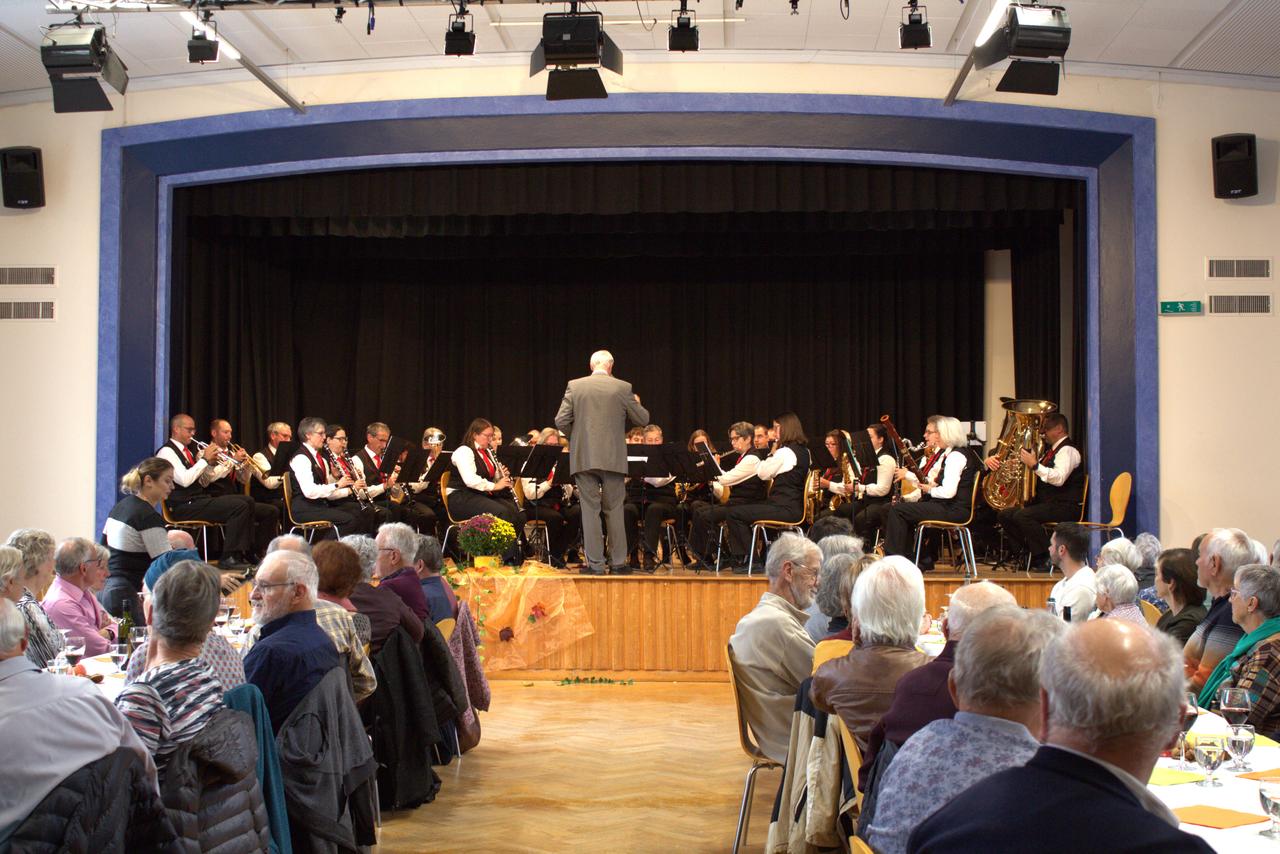 Moments That Connect