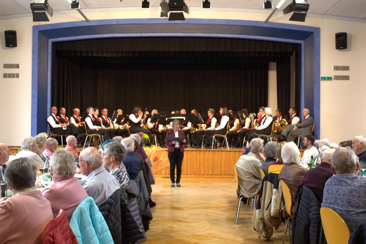 Moments That Connect