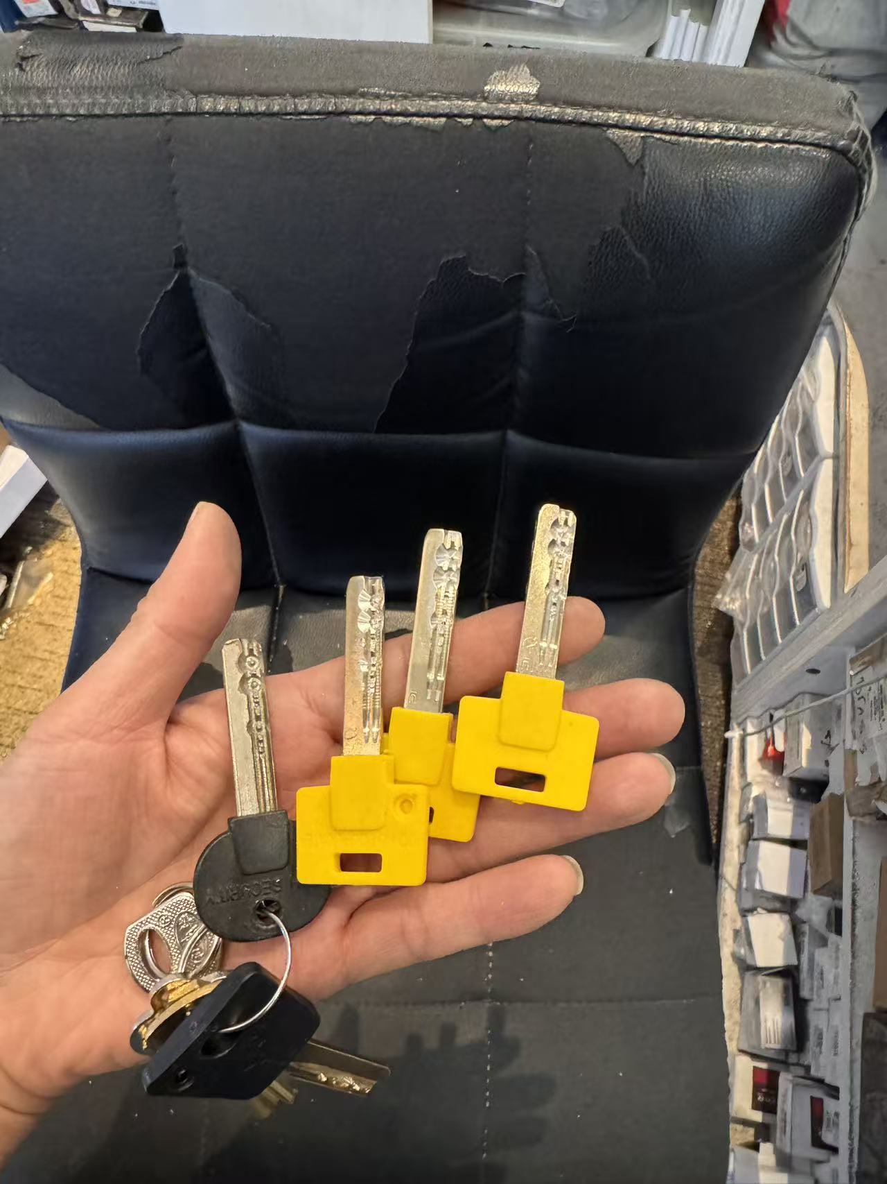 Smart locks work 2