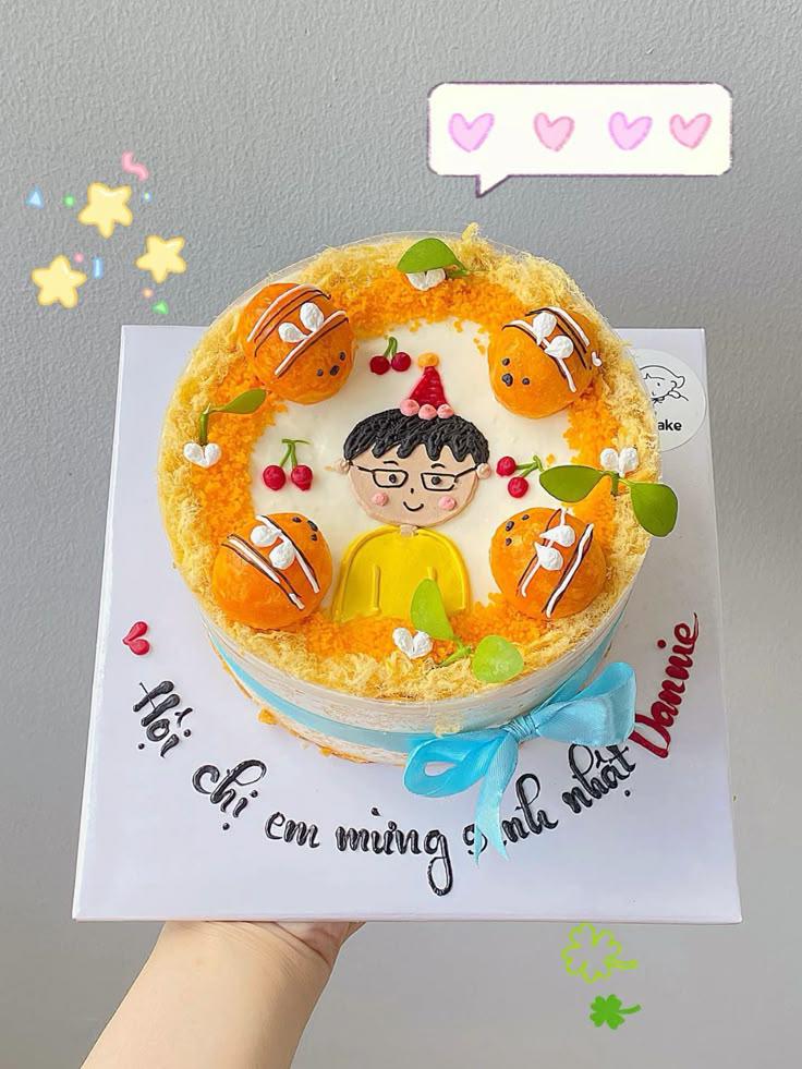 Bánh bông lan trứng muối sinh nhật