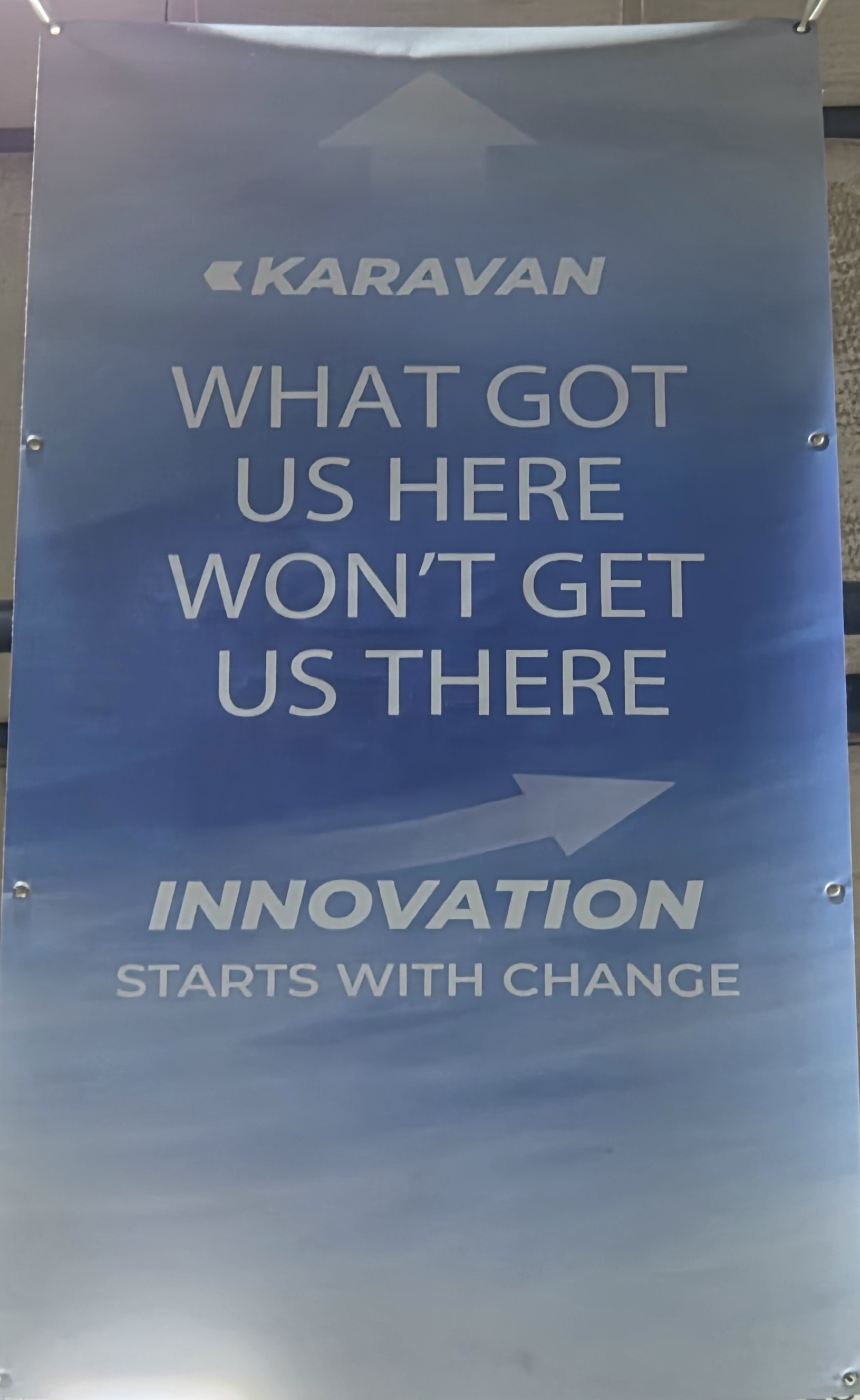 Karavan English Banner - After