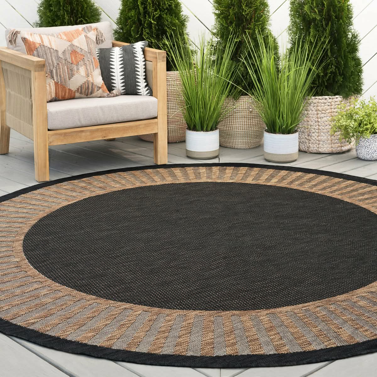 Daponte Indoor / Outdoor Rug by Three Posts™