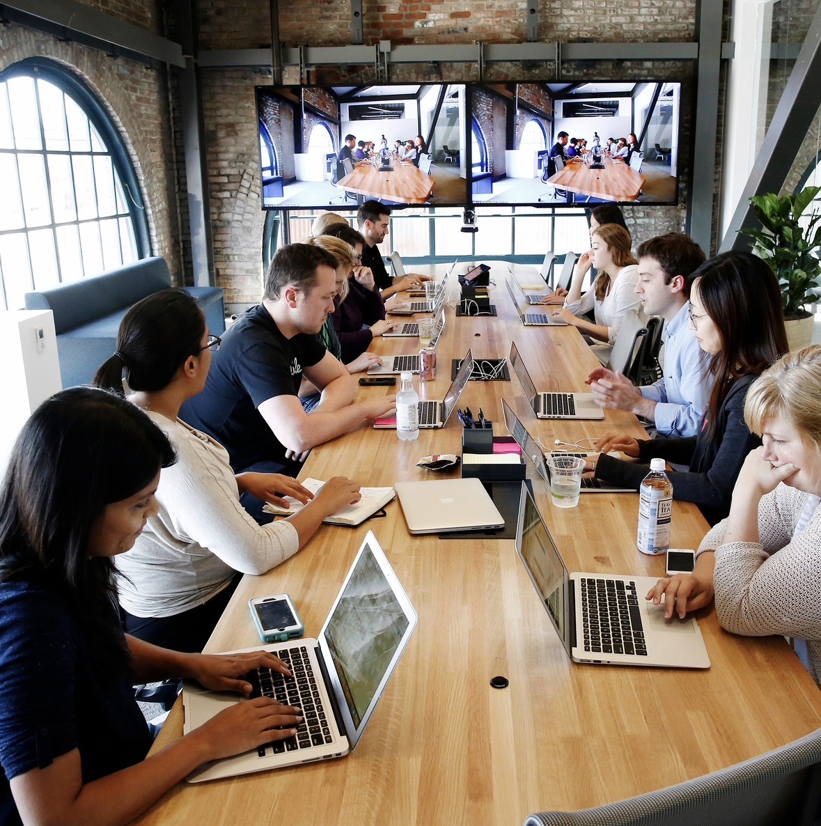 Waylon Web Dealin team photo