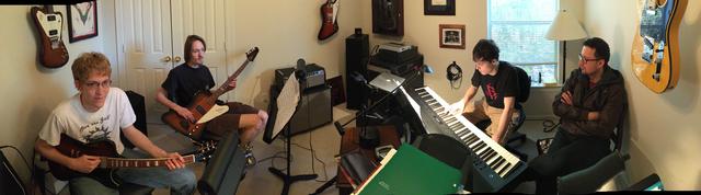 guitar lessons 1.jpg