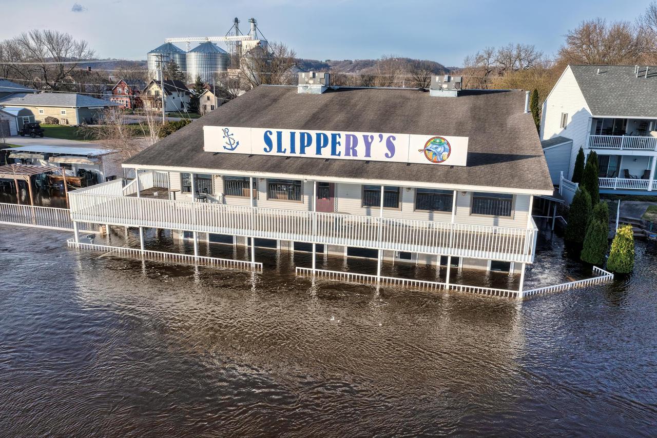 A flooded riverfront restaurant, Slippery's, in Wabasha, Minnesota, USA.