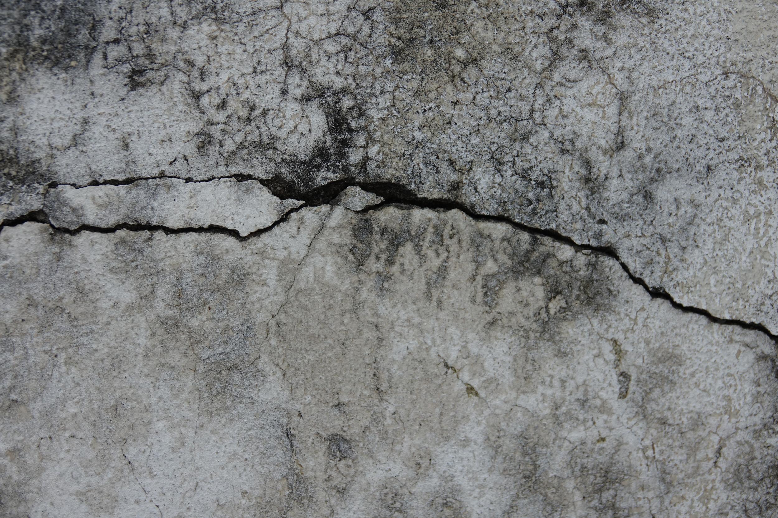 cracked-concrete-wall.jpg