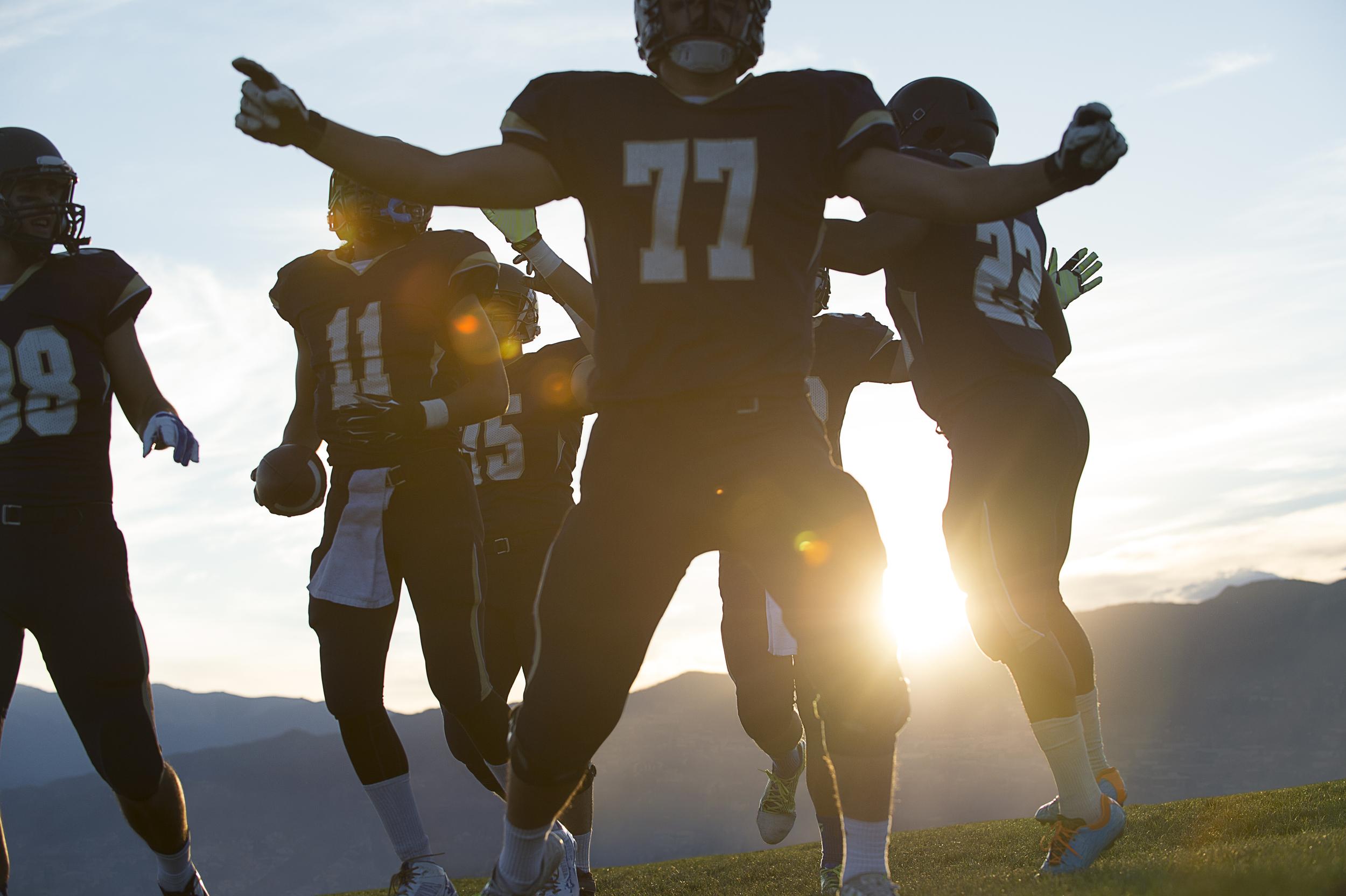 american-football-players-celebrating-victory-on-f-2026-03-25-01-25-39-utc.jpg