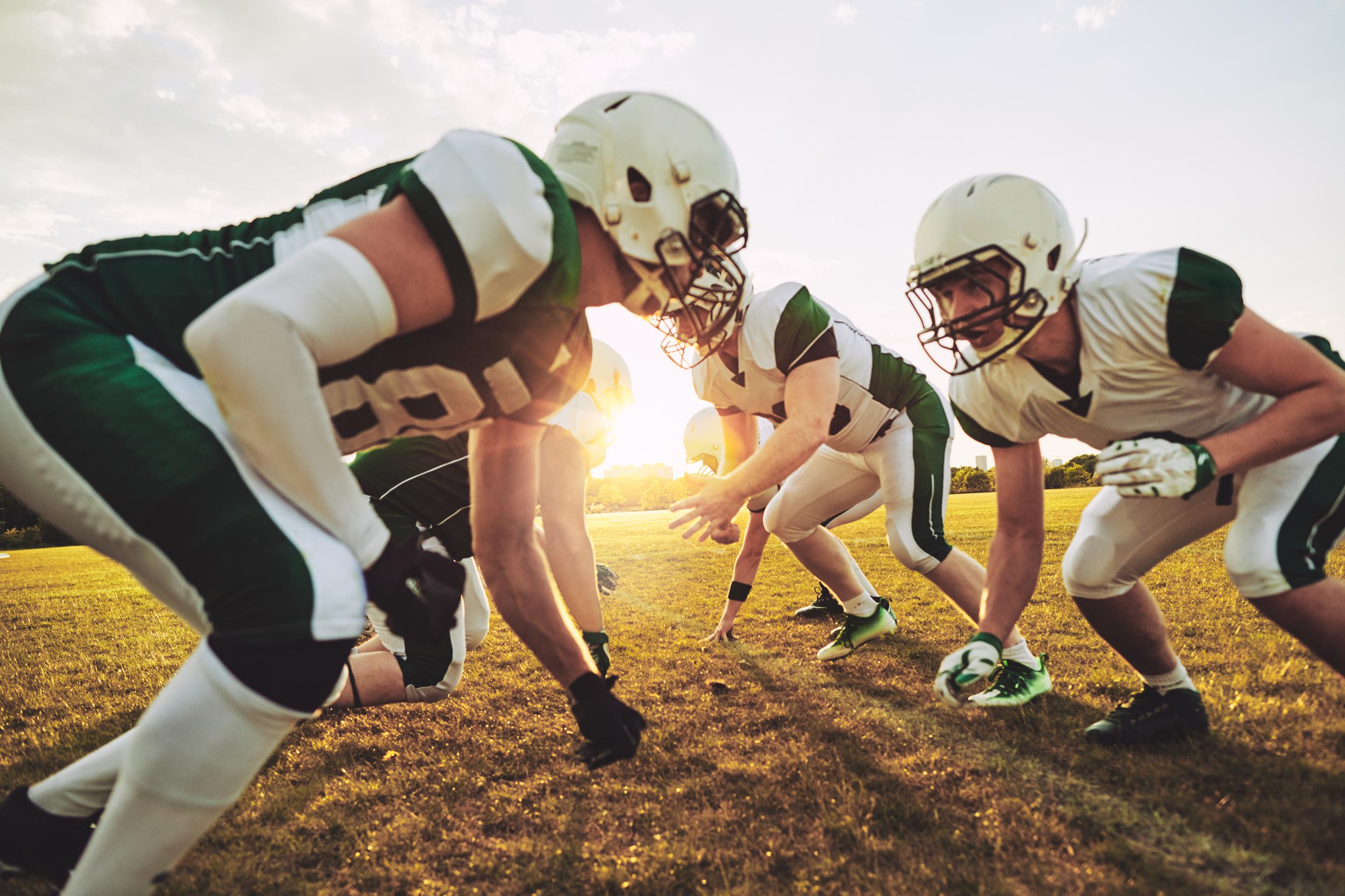 football-players-getting-ready-for-a-game-2026-01-05-01-04-27-utc.jpg