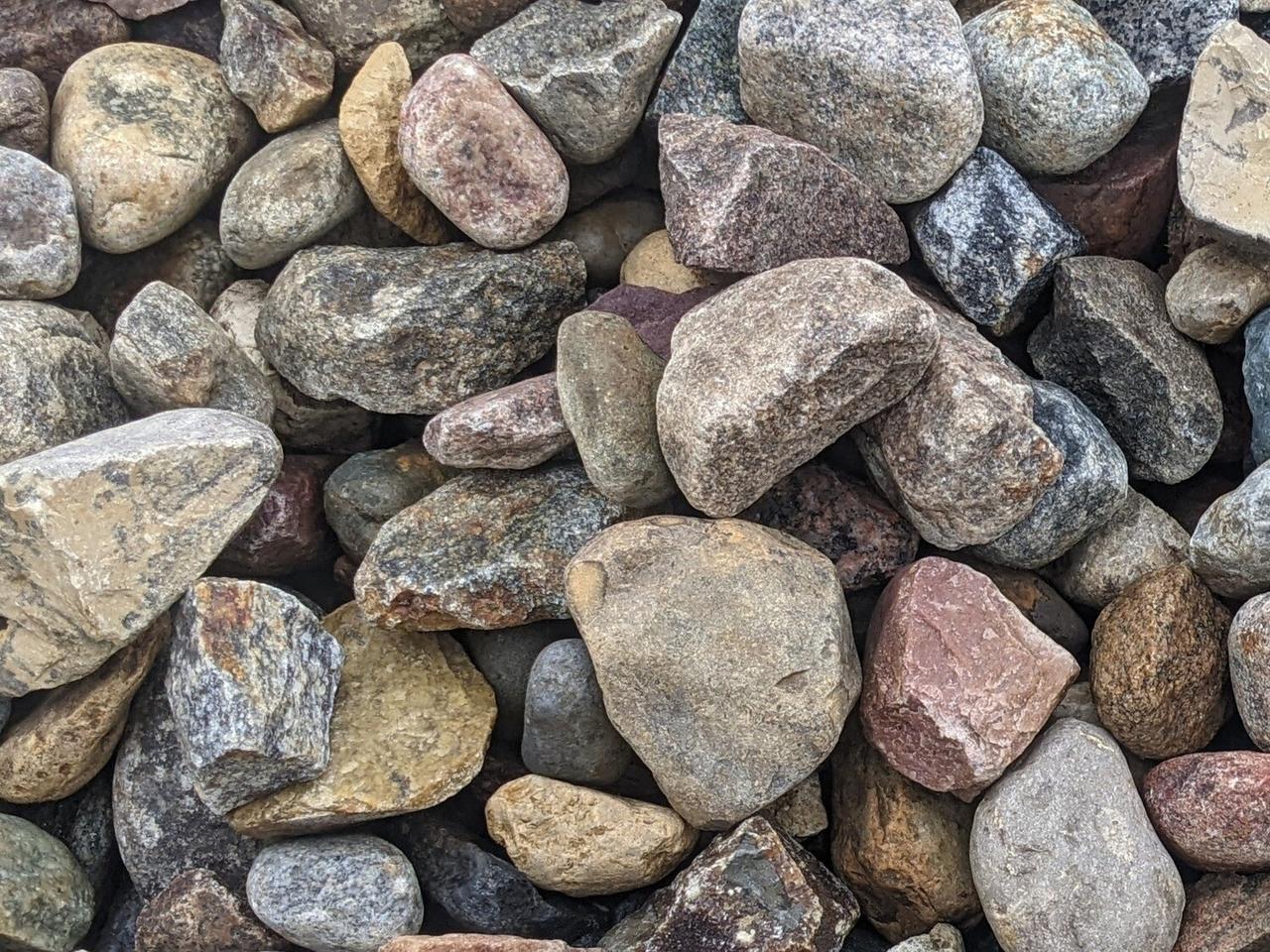 2″–4″ river rock.jpg