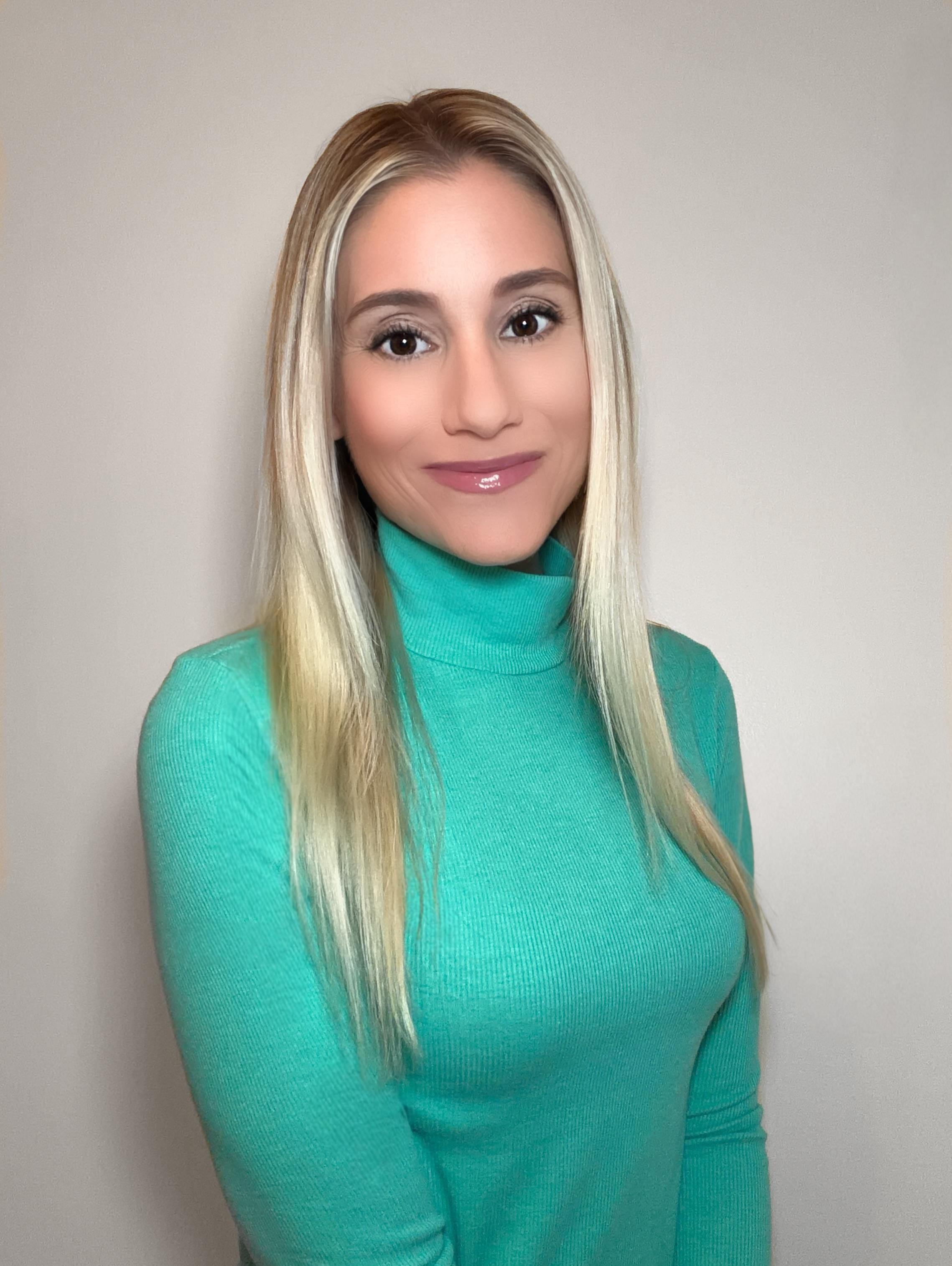 december headshot.jpeg