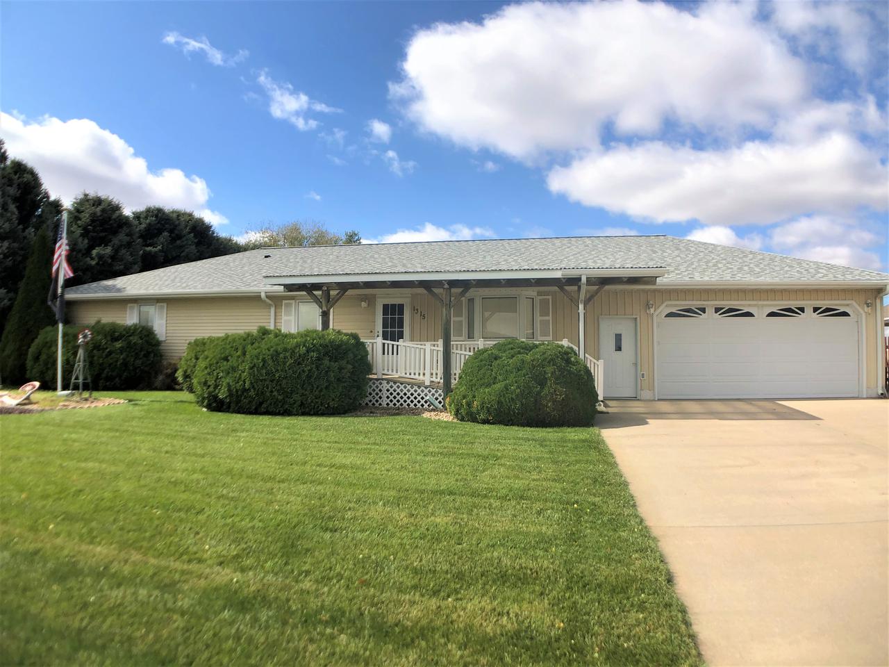 Holdrege NE Homes for Sale NAS Realty