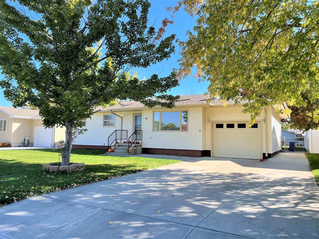 Holdrege NE Homes for Sale NAS Realty