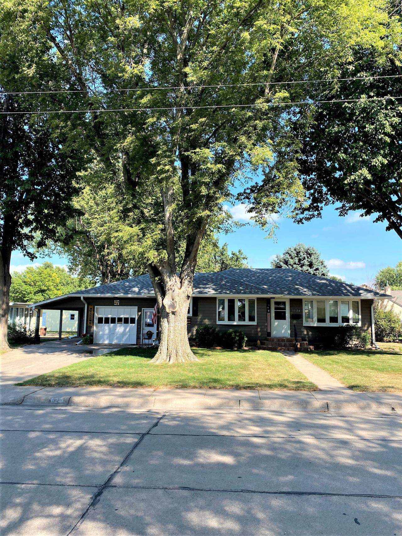 Holdrege NE Homes for Sale NAS Realty