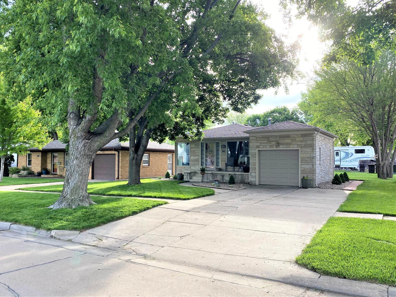 Holdrege NE Homes for Sale NAS Realty