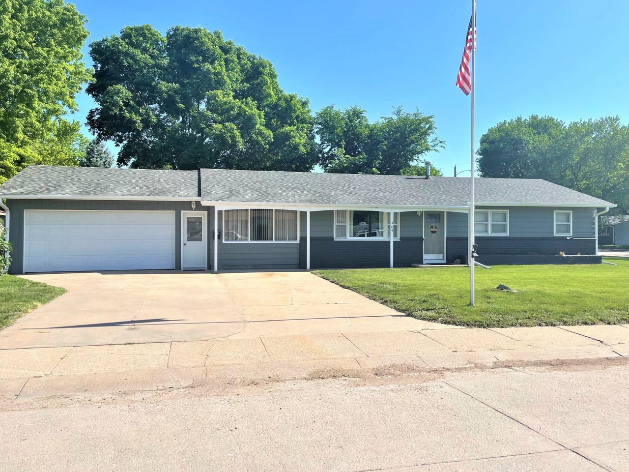 Holdrege NE Homes for Sale NAS Realty
