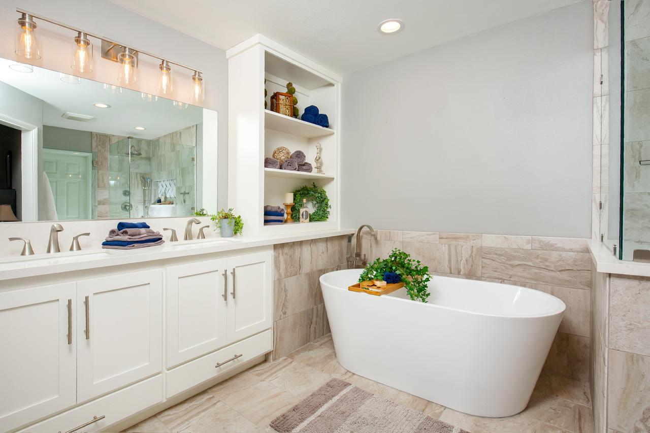 palmdale-tub-reno.jpeg