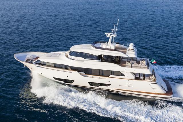[28m-yacht-navetta-28]-9500-161.jpg