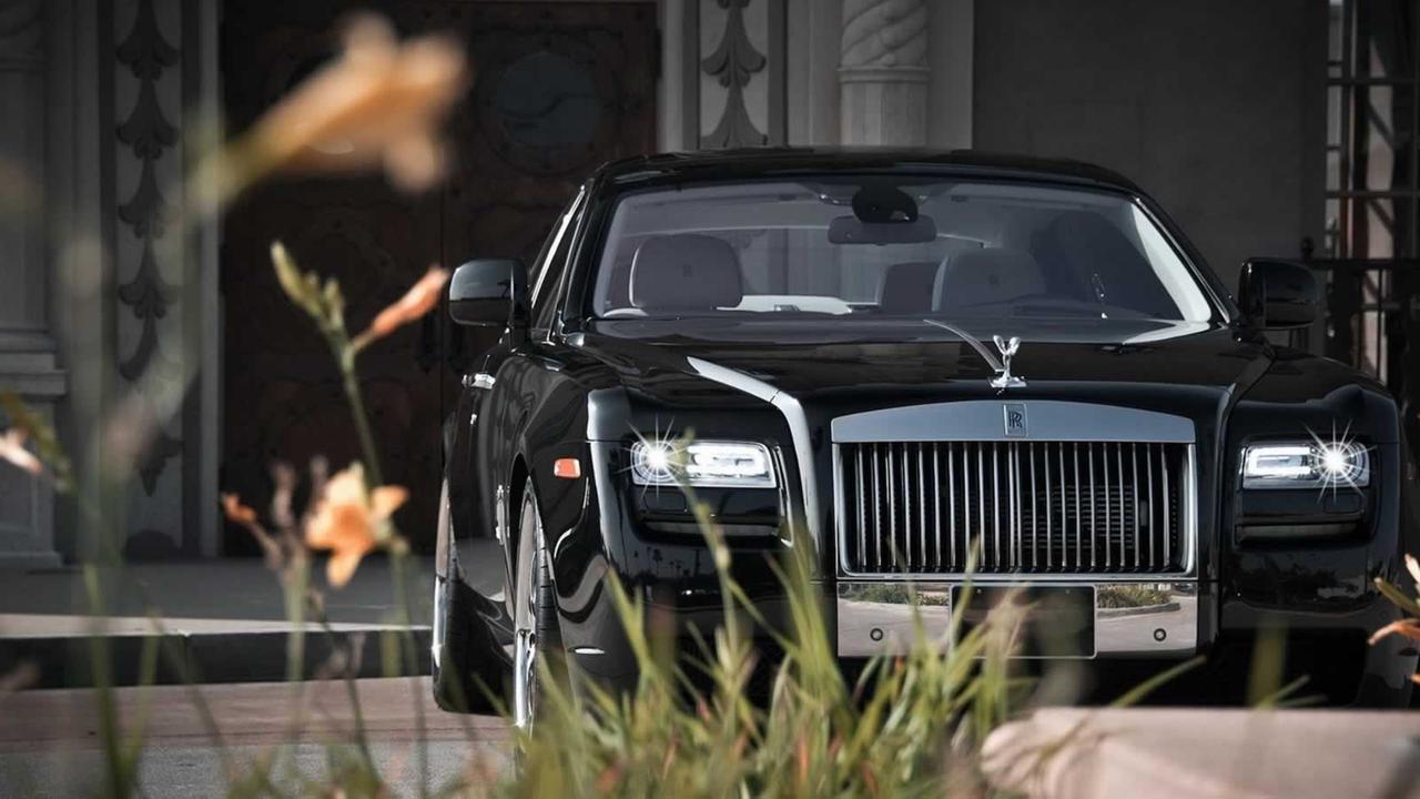 black-rolls-royce-ghost.jpeg