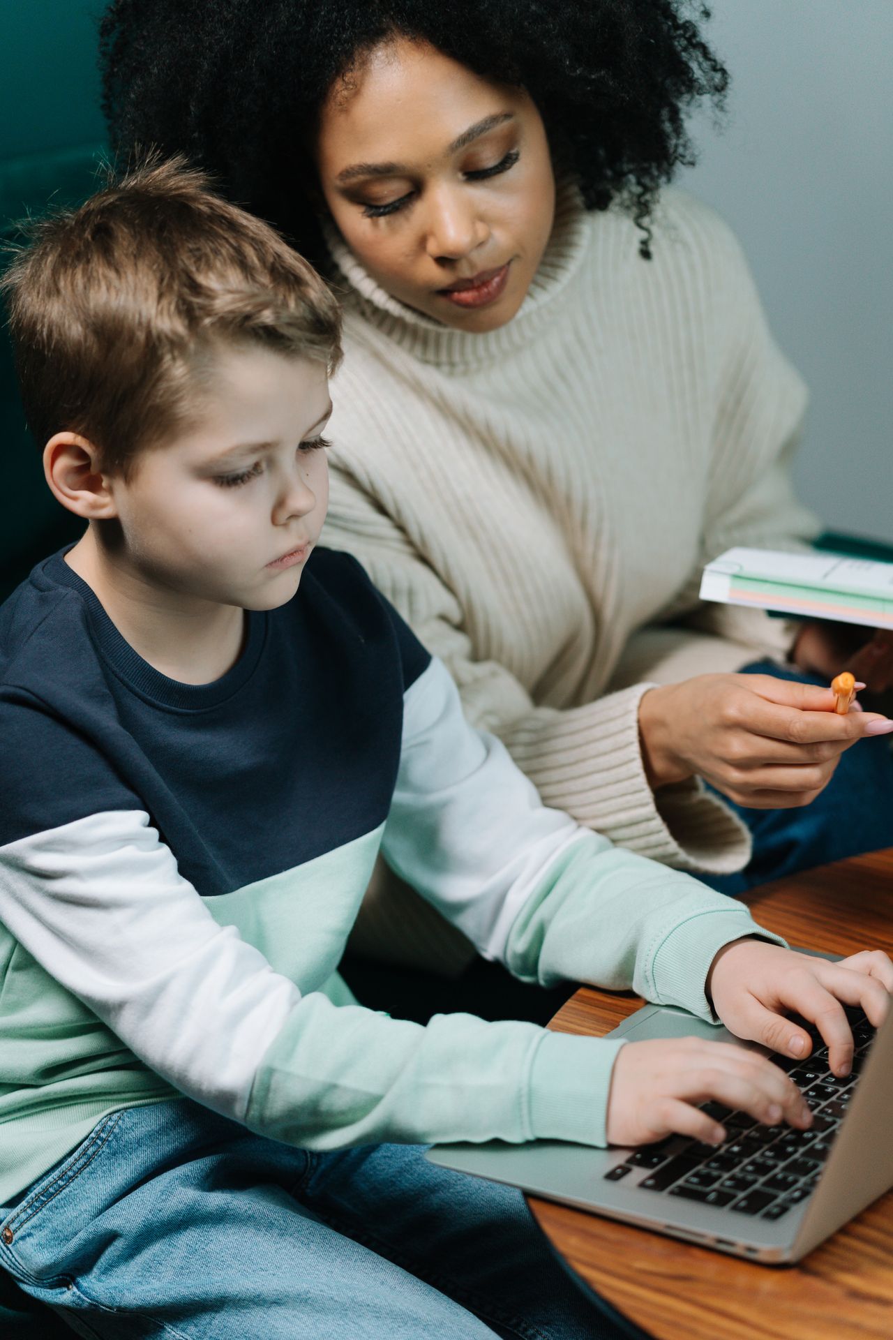 Student and tutor in online tutoring session