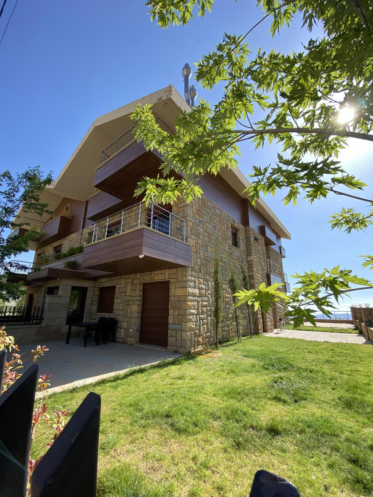 Gallery of mountain chalets