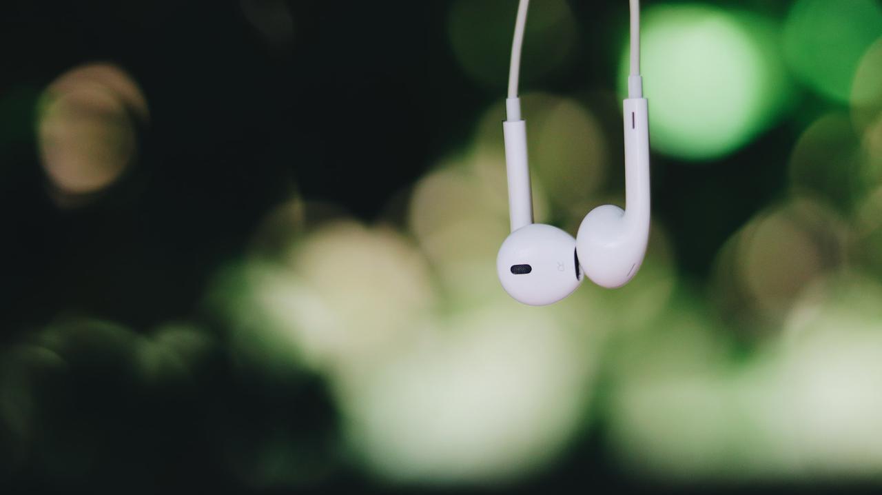 <span class="display-md-font" style="color:inherit">Mobile audiences are showing up online in droves. Do you have a strategy to reach them, then keep them engaged?</span>