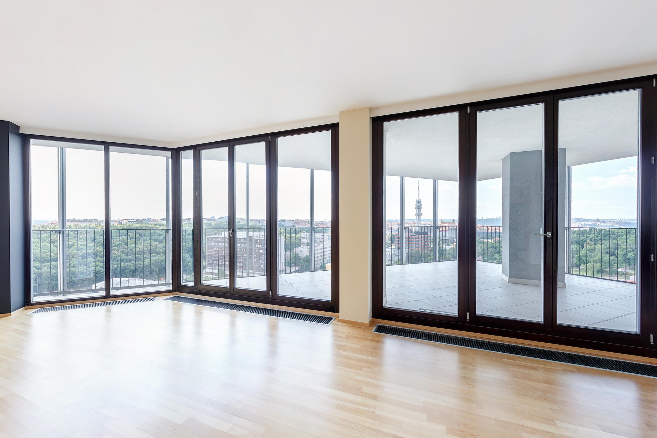 modern-white-empty-loft-apartment-interior-living-2026-03-20-03-24-52-utc.jpg