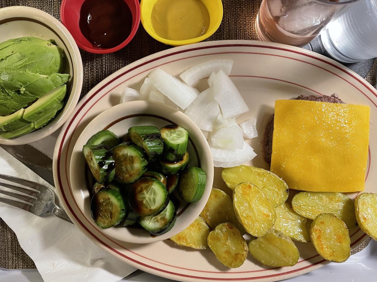 apr cheeseburger.jpg