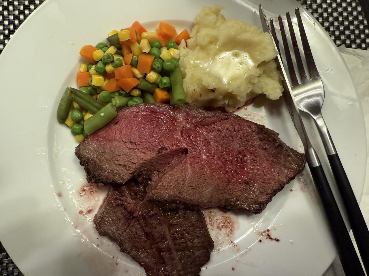 jan wagyu pickyana.jpg