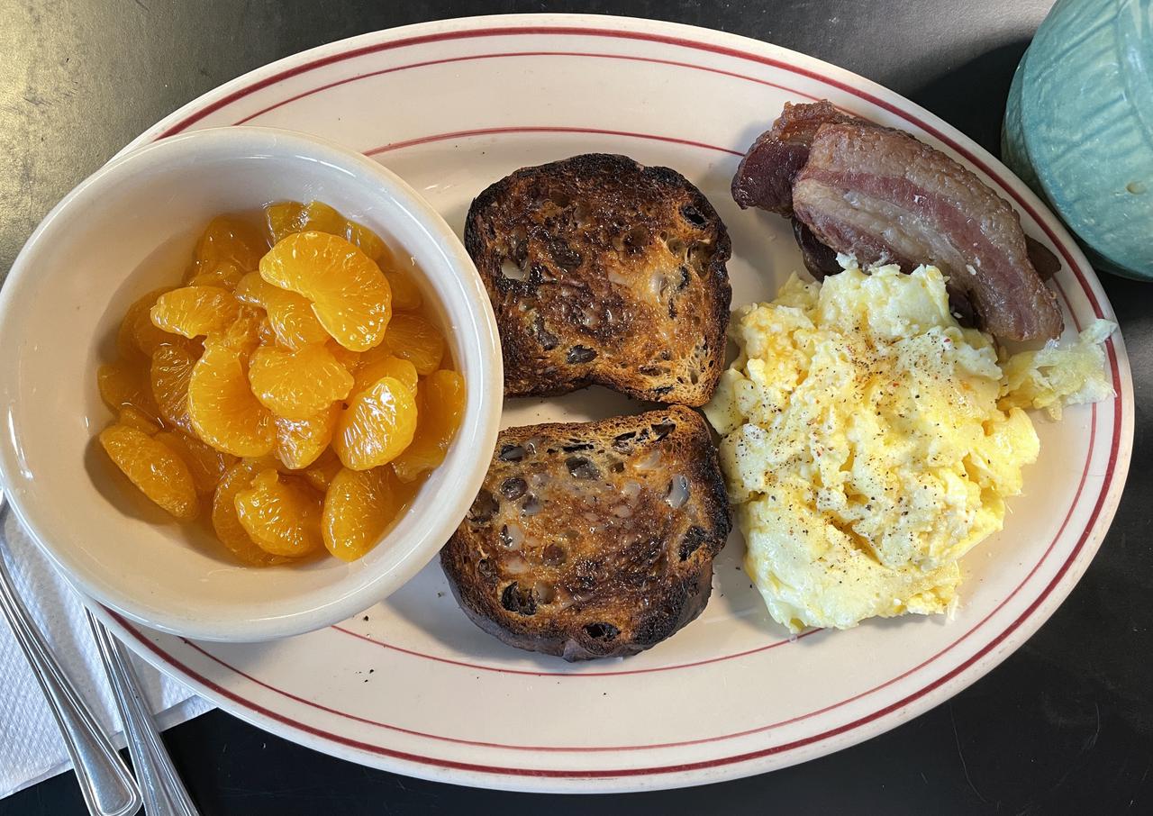 oct cheezy scrambled eggs.jpg