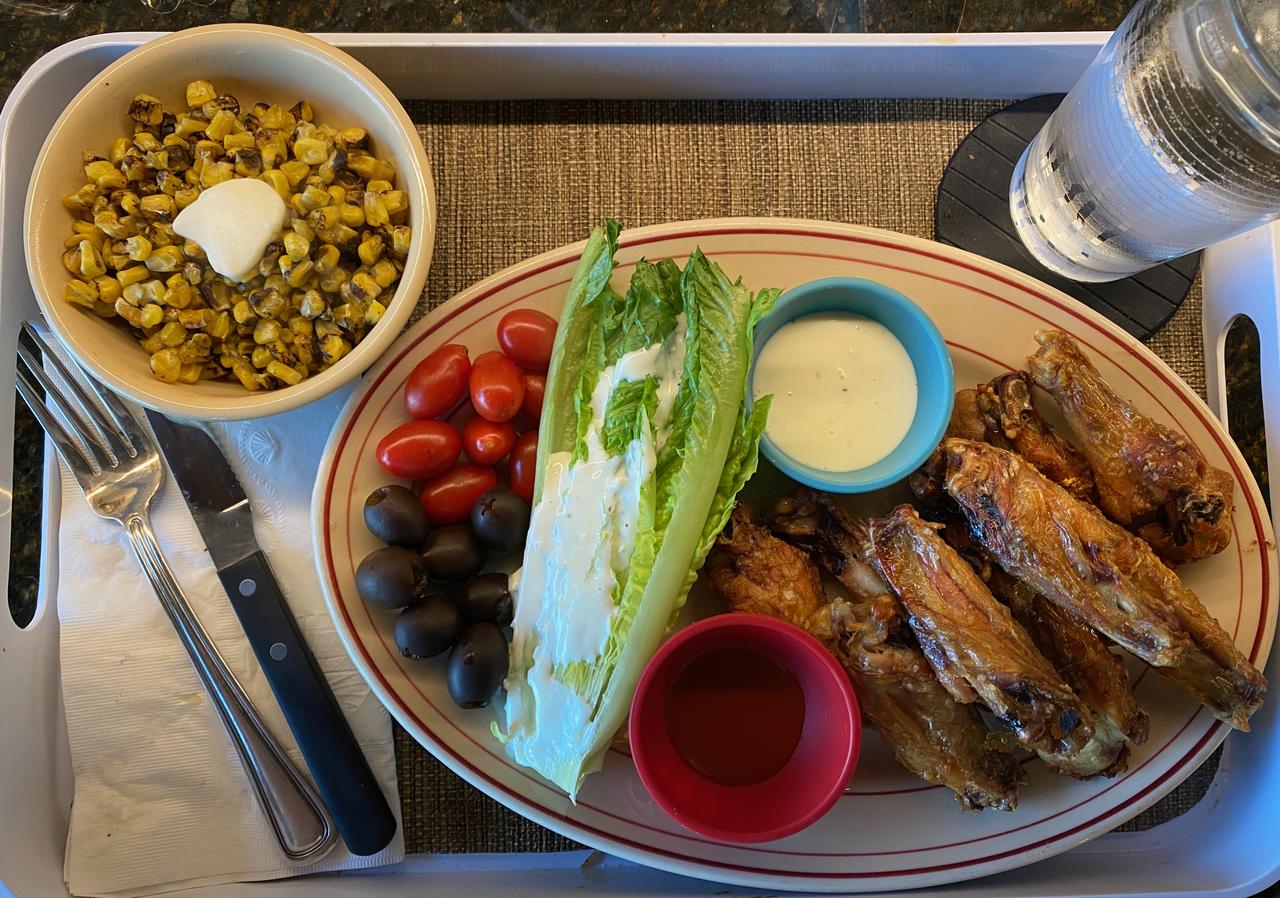 4 chicken wings b.jpeg