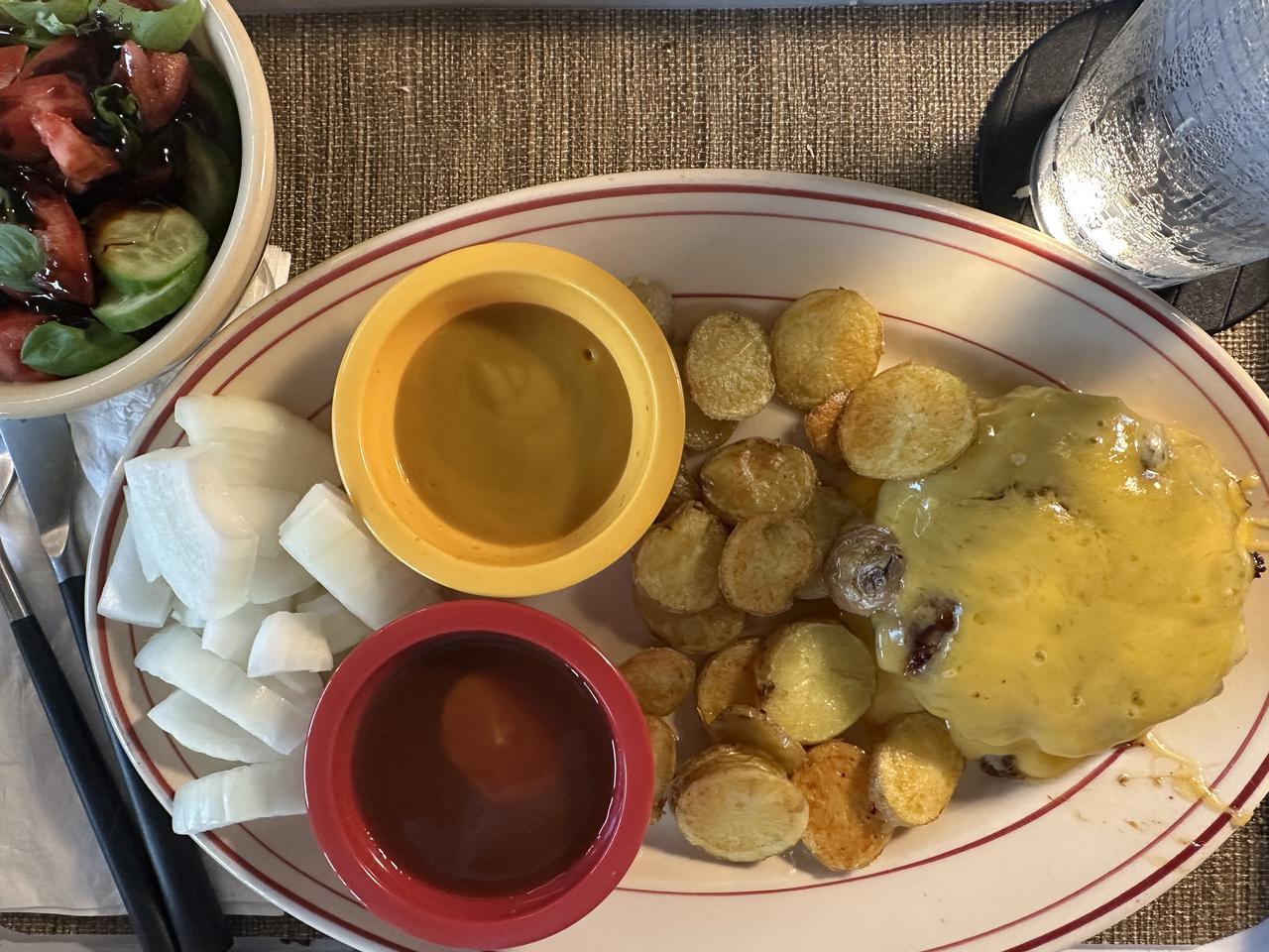 aug cheeseburger b.jpg