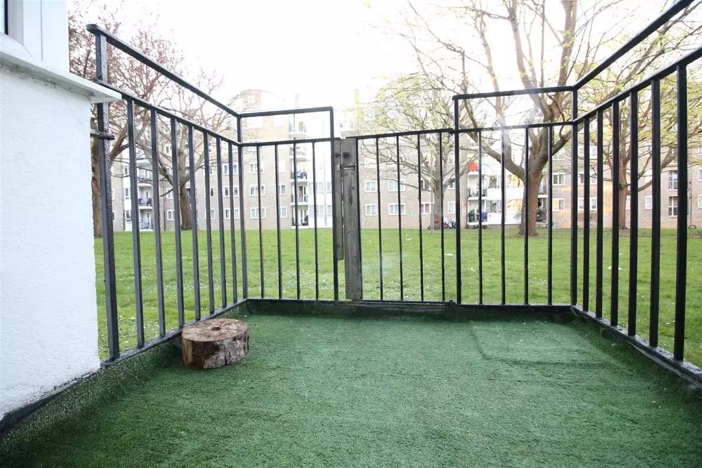 Flat at Innes Gardens, London, London