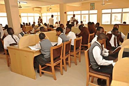 Library filled with students.
