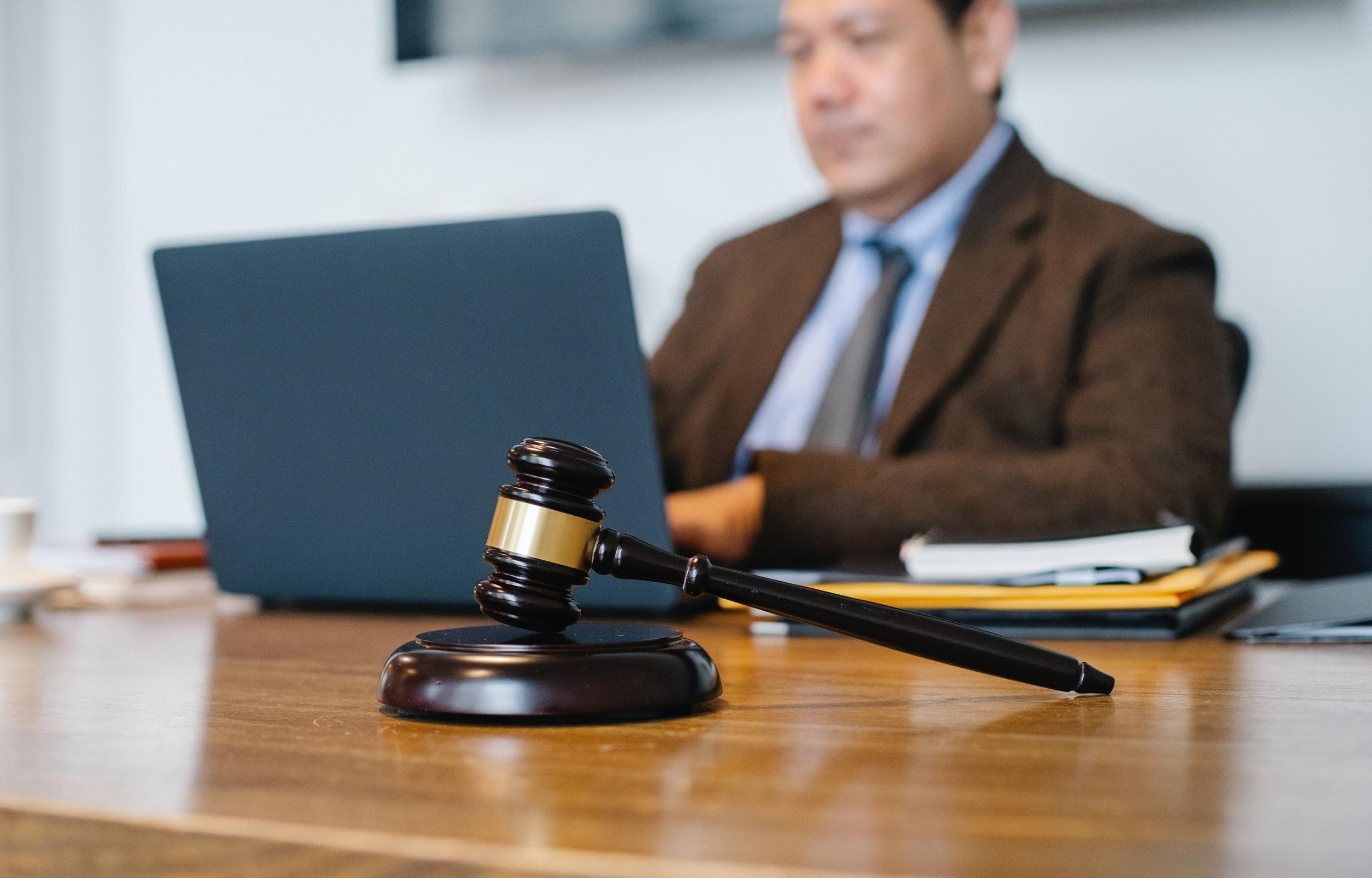 3 things to consider when hiring a federal criminal defense attorney in Los Angeles
