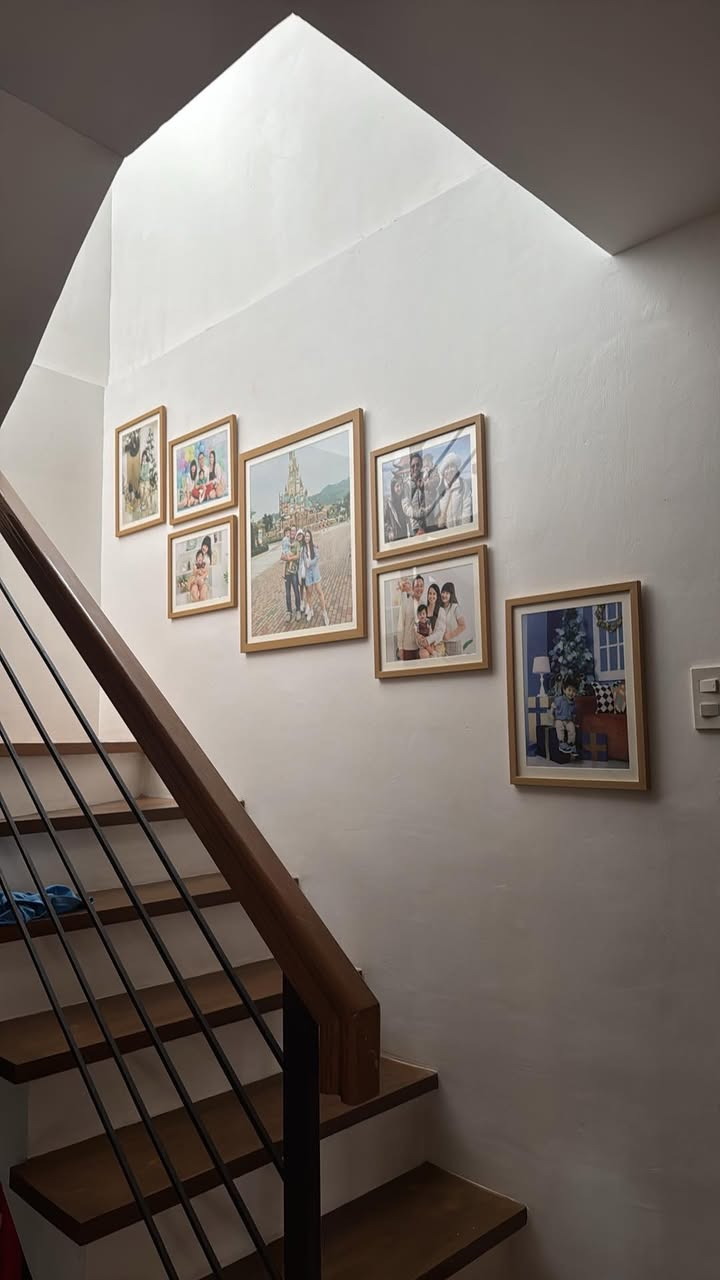 stairs (1).png