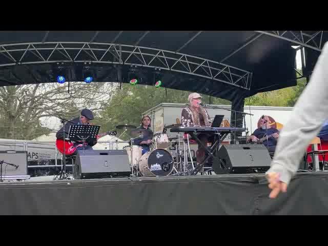 mudg show samples.mp4