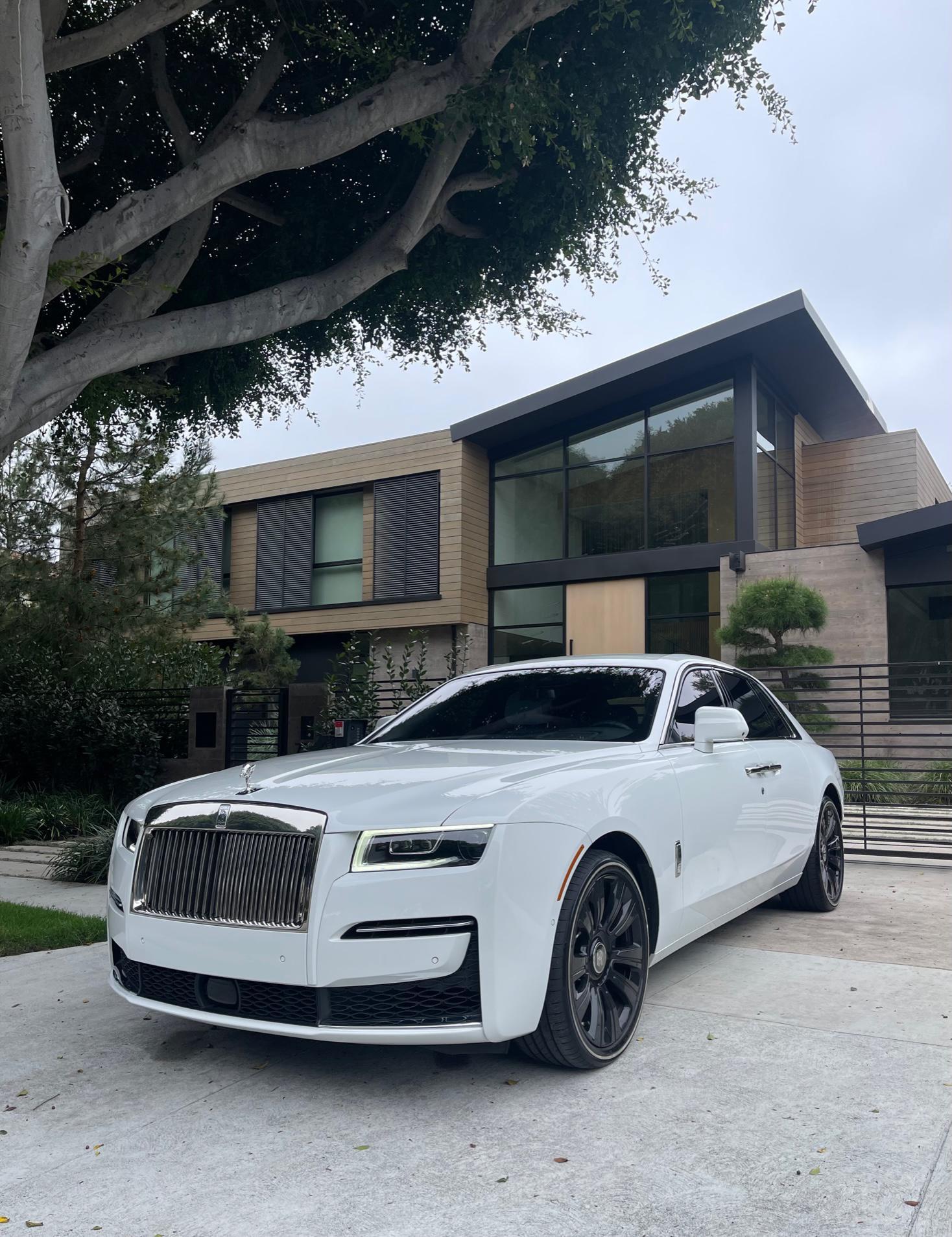 rolls royce ghost 1.jpeg