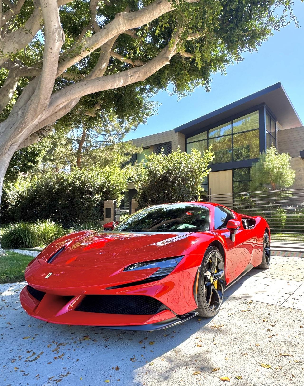 ferrari sf90 stradale 2.jpeg