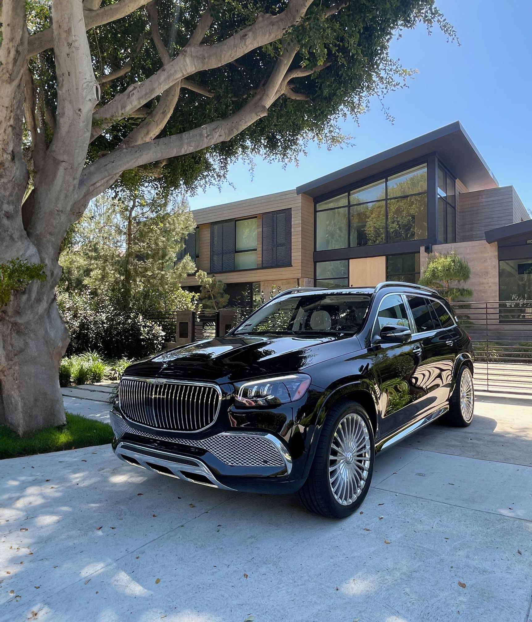 mercedes gls600 maybach 1.png