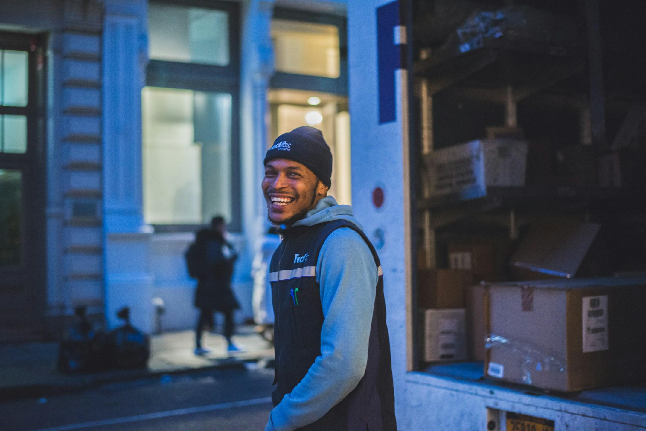 <strong>On Demand Courier Service</strong>
