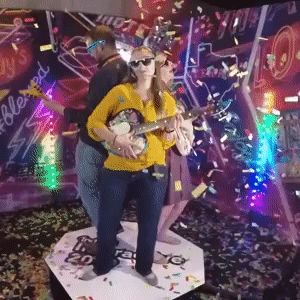 giphystock3605.gif
