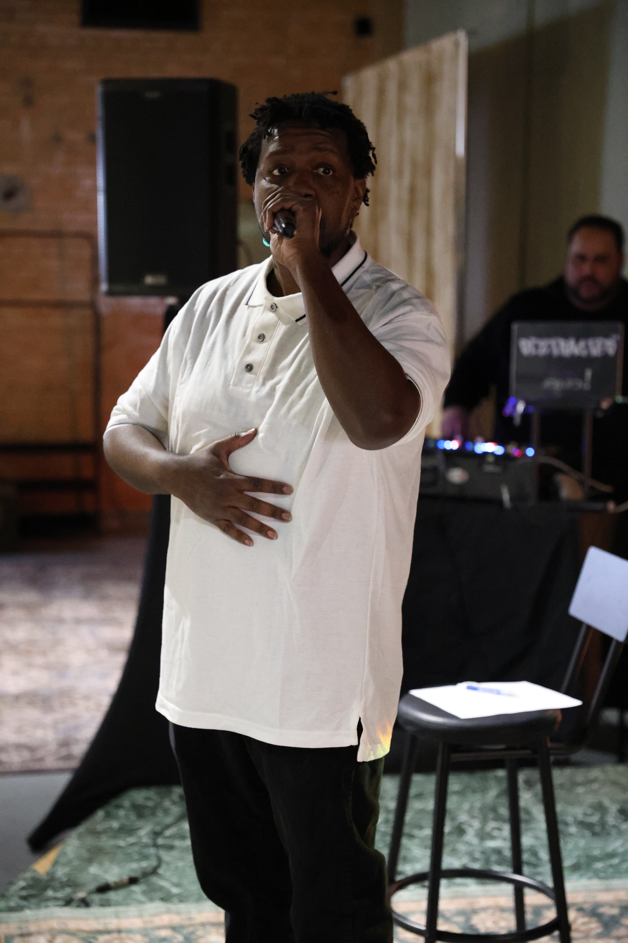 Headliner performing live