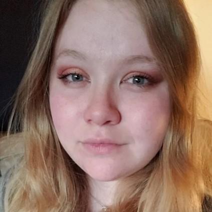 maddie shackelton - pic.jpg