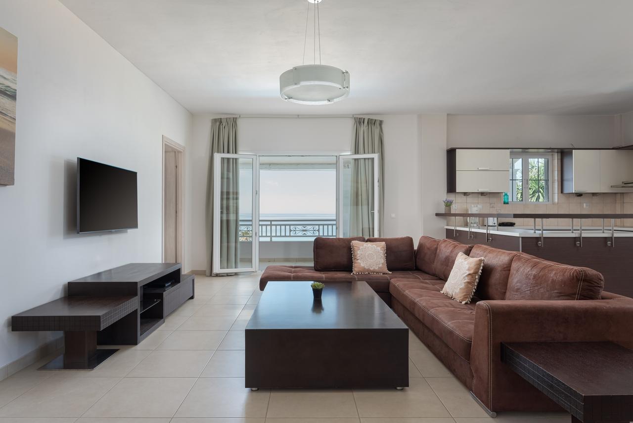 Villa Cosambeli - Hall 6