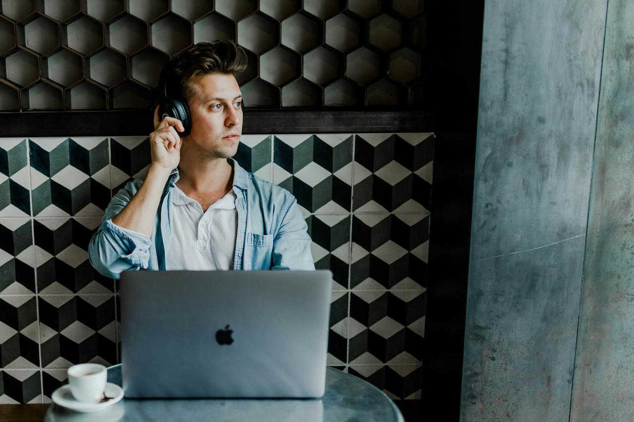 Music supervision for filmmakers
